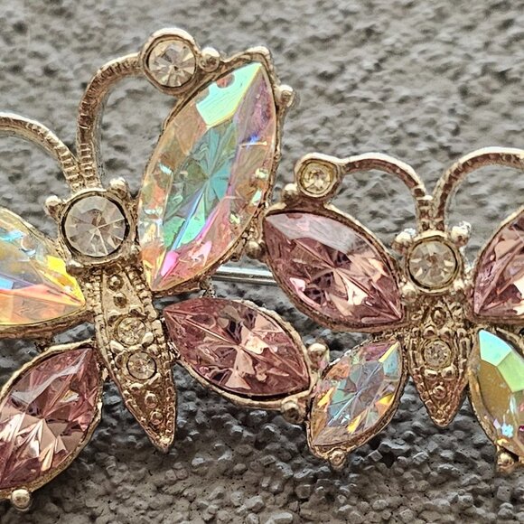 AVON Double Butterfly Pin - Silver tone Rhinestone Brooch - 1999 - Picture 1 of 4